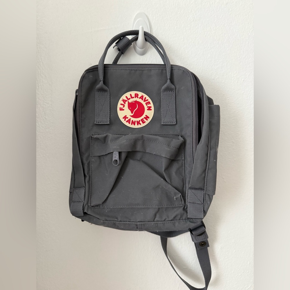 Fjallraven Kanken Gray Backpack